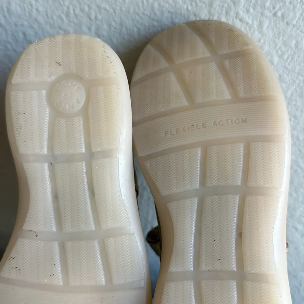 Beautiful Vera Pelle shoes from Primigi. Premium-Leather upper. - Picture 5 of 6